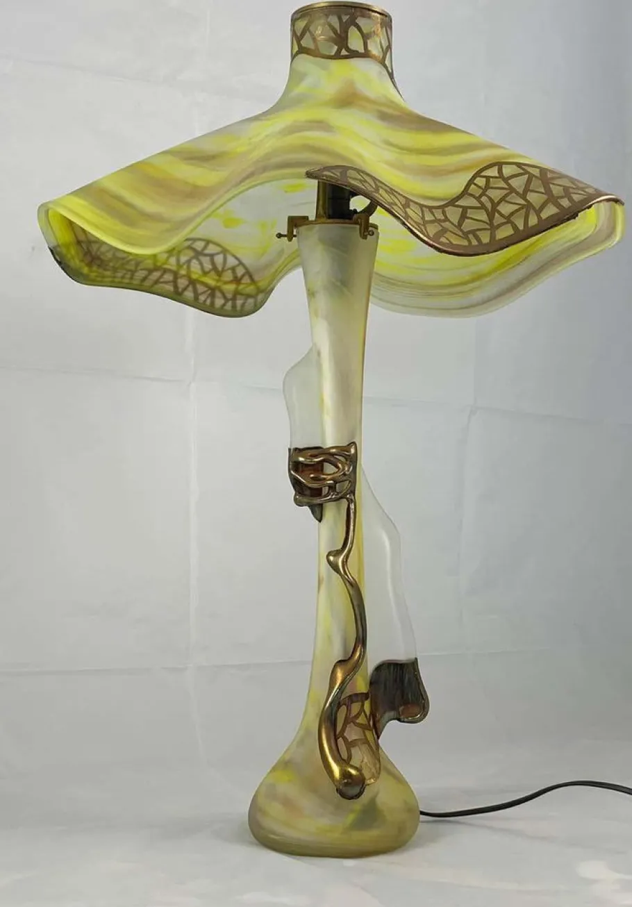 Discount Pamono 20th-Century Art Nouveau Style Art Glass Table Lamp