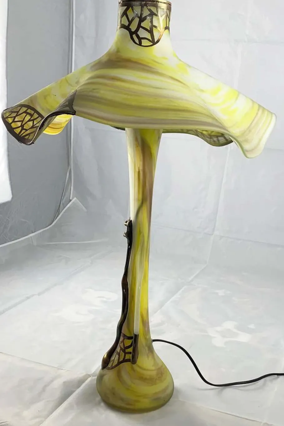 Discount Pamono 20th-Century Art Nouveau Style Art Glass Table Lamp