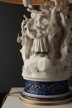Online Pamono 20th-Century Mangani Porcelain Table Lamp with Sculpted Figurines, Italy