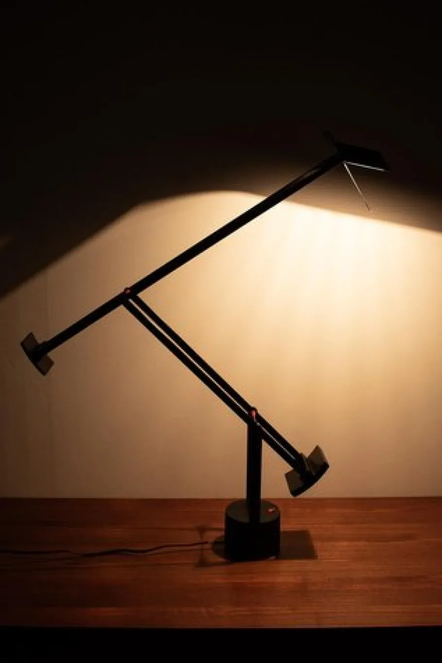 Outlet Pamono Tizio Halogen Lamp by Richard Sapper for Artemide