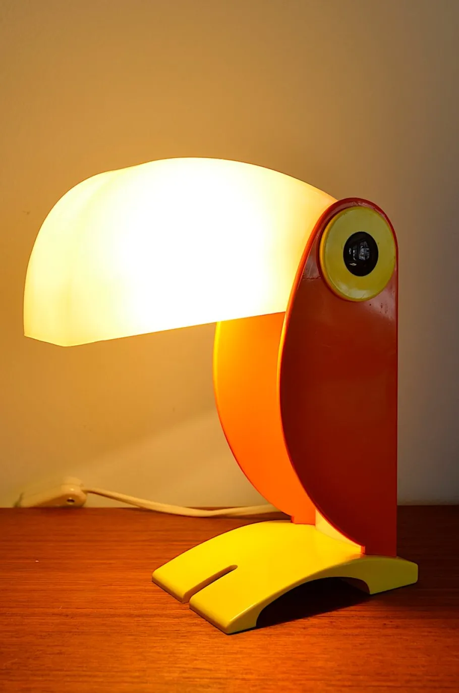 Discount Pamono Toucan Table Lamp by Ferrari for OTF Verona, 1960s