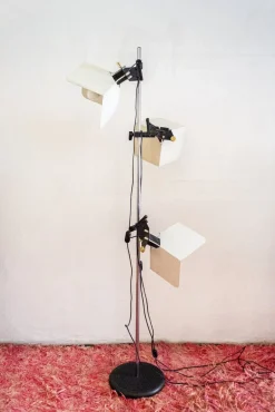 Sale Pamono Triedro Floor Lamp in Lacquered and Chromed Metal by Joe Colombo for Stilnovo, Italy, 1970s