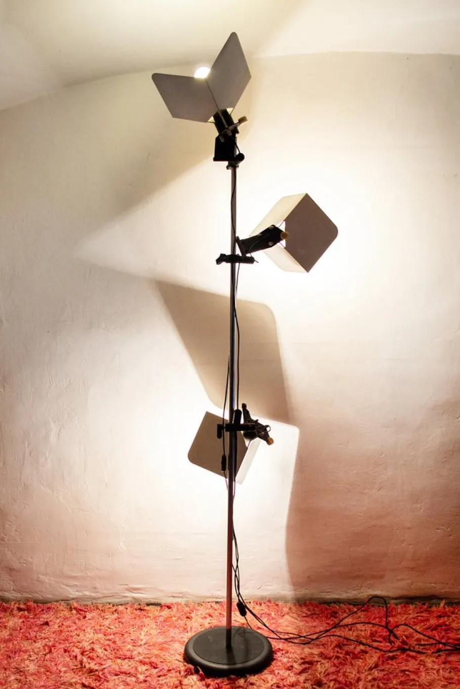 Sale Pamono Triedro Floor Lamp in Lacquered and Chromed Metal by Joe Colombo for Stilnovo, Italy, 1970s