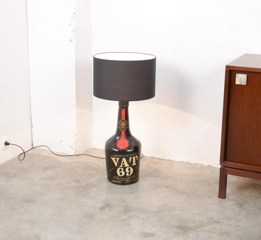 Best Pamono Vat 69 Blended Scotch Whisky Lamp