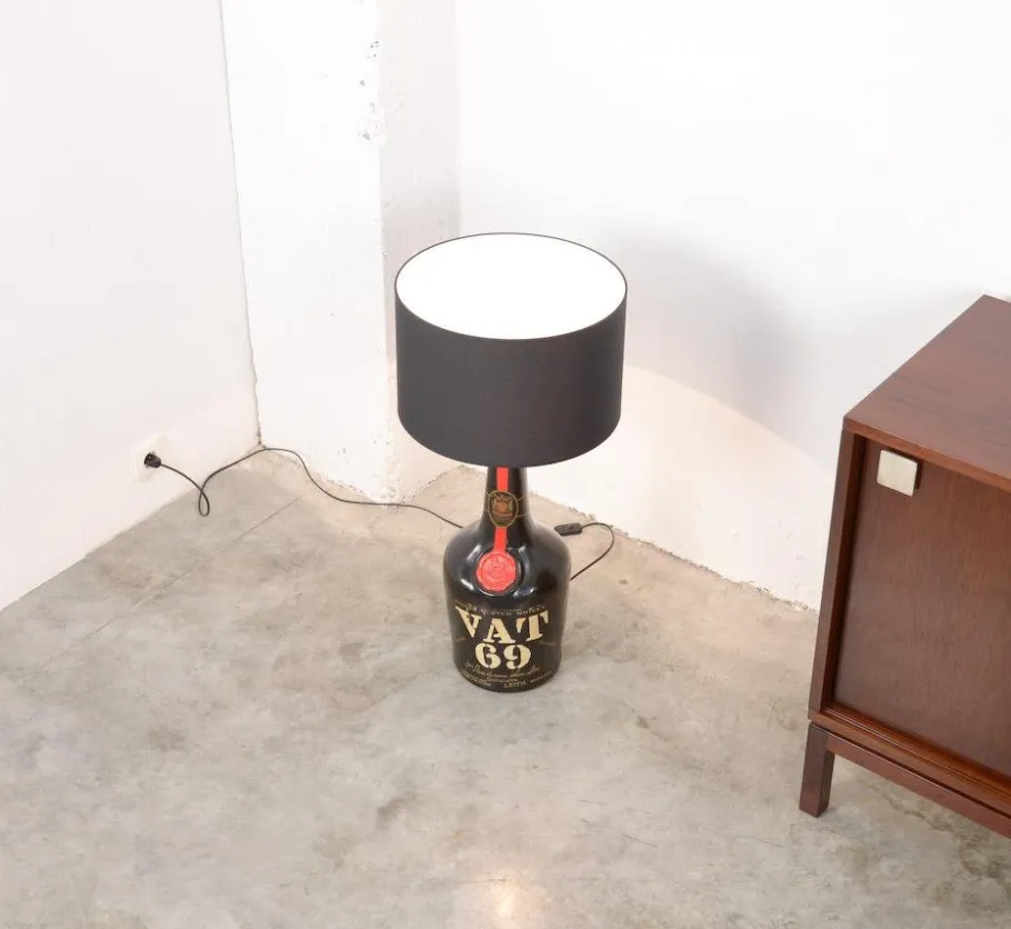 Best Pamono Vat 69 Blended Scotch Whisky Lamp