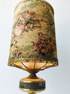Outlet Pamono Victorian Style Brass Table Lamp with Lampshade in Romantic Love Scene, 1930s