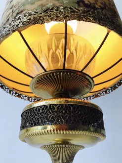 Outlet Pamono Victorian Style Brass Table Lamp with Lampshade in Romantic Love Scene, 1930s