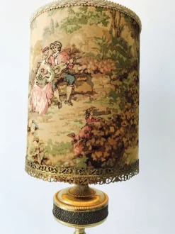 Outlet Pamono Victorian Style Brass Table Lamp with Lampshade in Romantic Love Scene, 1930s