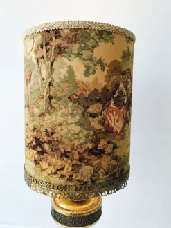 Outlet Pamono Victorian Style Brass Table Lamp with Lampshade in Romantic Love Scene, 1930s