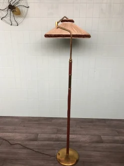 Discount Pamono Vintage Adjustable Brass Floor Lamp, Italy, 1950s