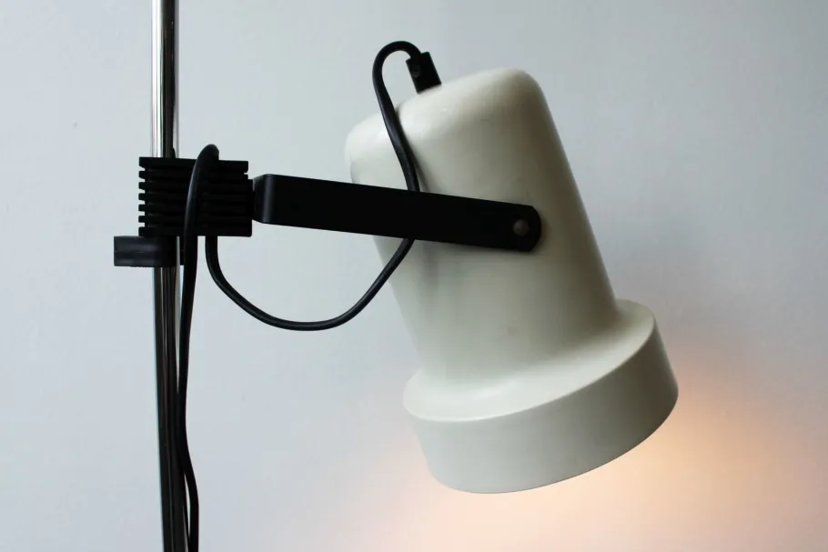 Clearance Pamono Vintage Adjustable Spot Floor Lamp, 1970s