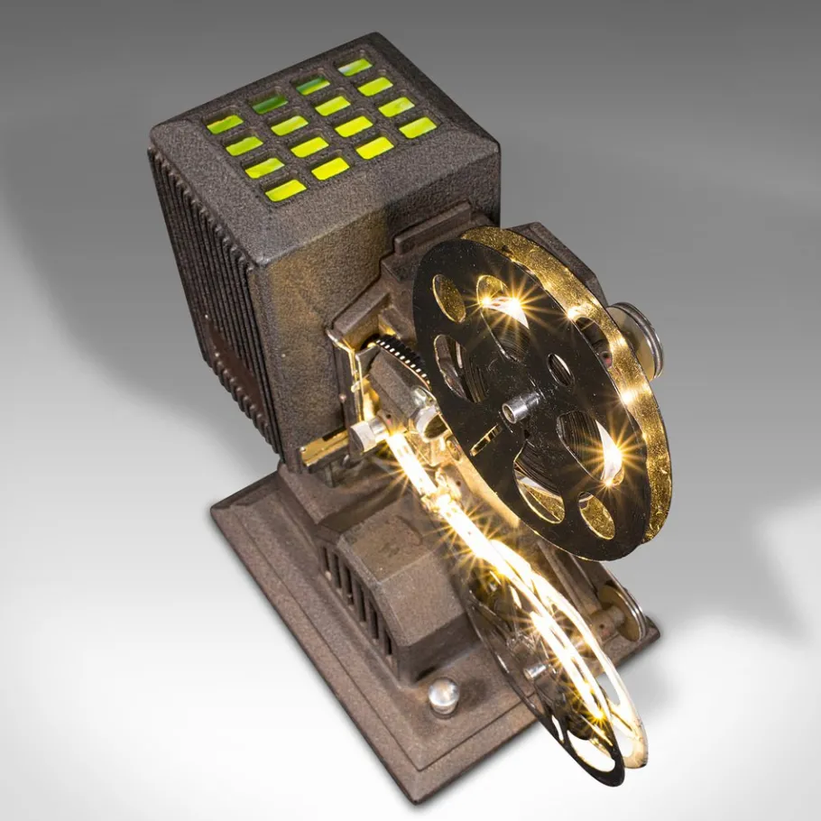 Discount Pamono Vintage American Cinema Projector Lamp from Kodak, 1940s