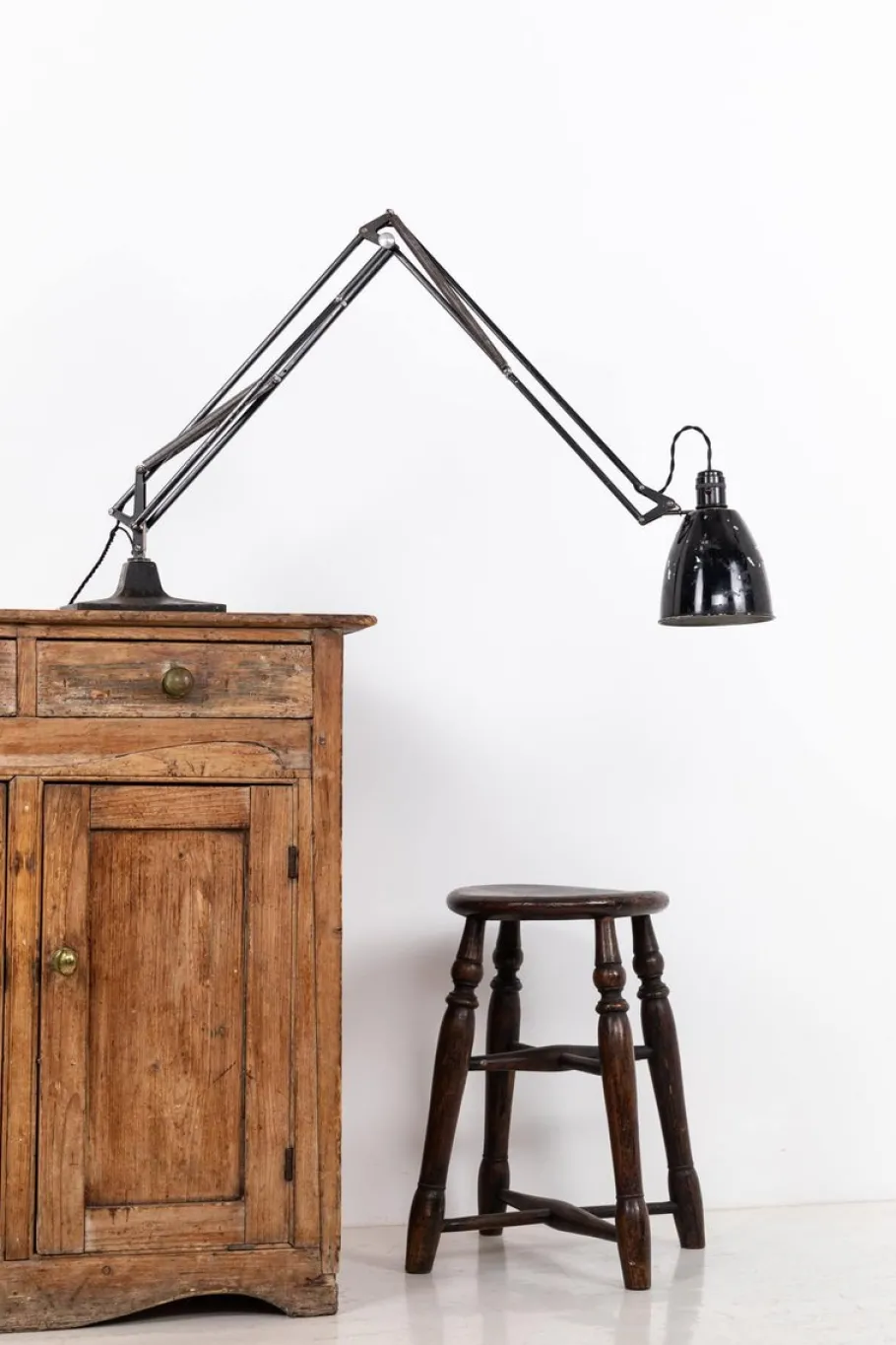 Discount Pamono Vintage Black Model 1208 Anglepoise Desk Lamp from Herbert Terry & Sons., 1940s