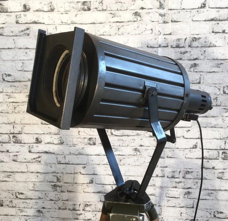 Sale Pamono Vintage Black Theater Tripod Lamp, 1960s