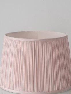 Pamono Vintage Blue and White Ceramic Table Lamps with New Pink Silk Lampshades from Royal Delft, 1980s, Set of 2