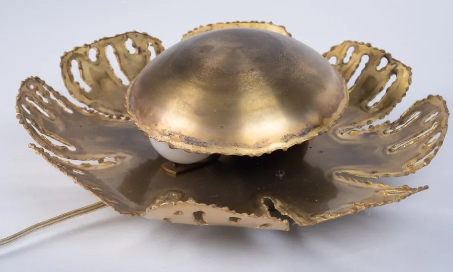 Clearance Pamono Vintage Brass Flower Wall Lamp by Svend Aage Holm Sørensen for Holm Sørensen & Co, 1960s