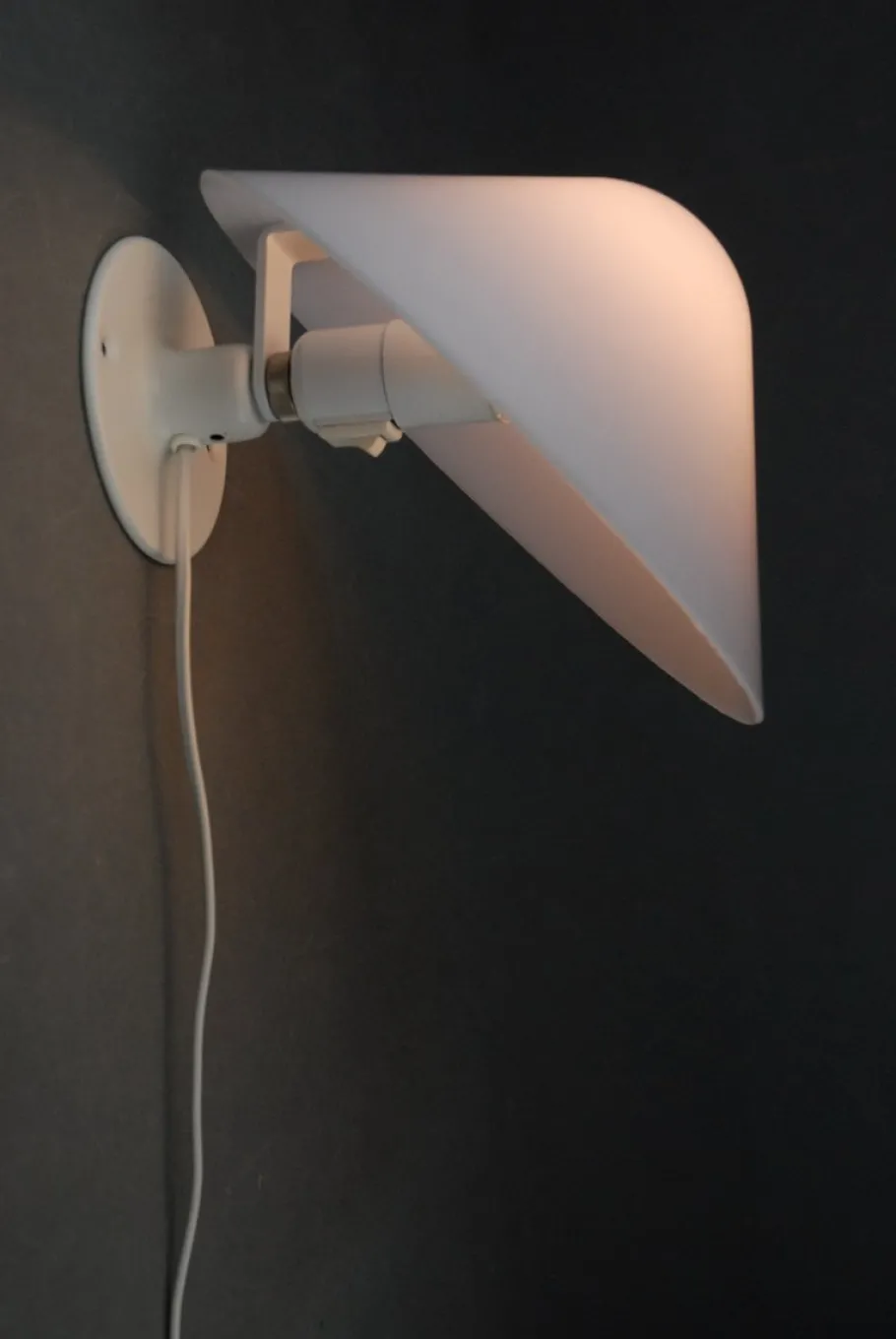 Sale Pamono Vintage Danish Mini Vip V025 Wall Lamp by Jorgen Gammelgaard for Pandul