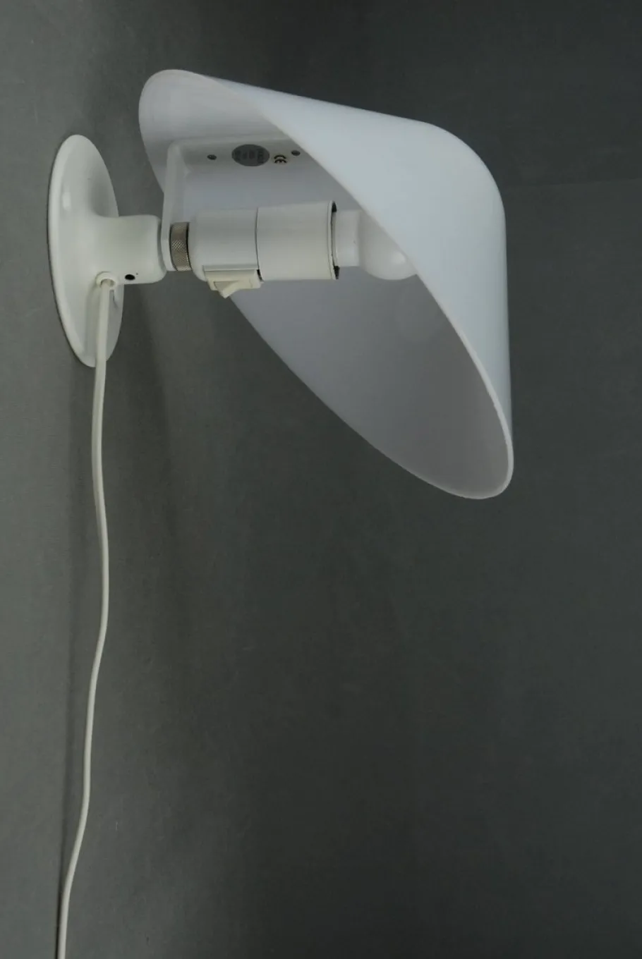 Sale Pamono Vintage Danish Mini Vip V025 Wall Lamp by Jorgen Gammelgaard for Pandul