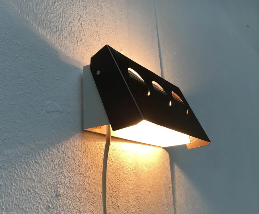 Best Pamono Vintage Danish Space Age Wall Lamp from Hamalux
