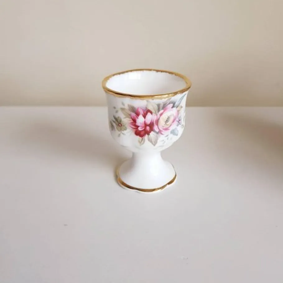 Best Pamono Vintage Egg Cups and Under Plate Queen Anne, England