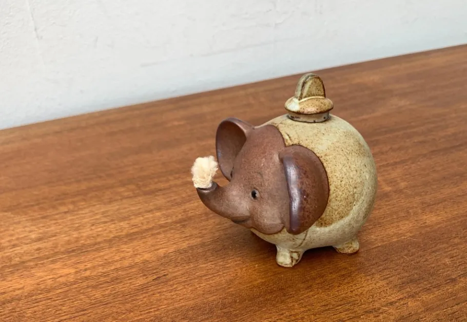 Clearance Pamono Vintage Elephant Oil Lamp by Ibuki