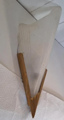 Pamono Vintage Flat Brass Wall Lamp with Relief Glass Shade, 1980s