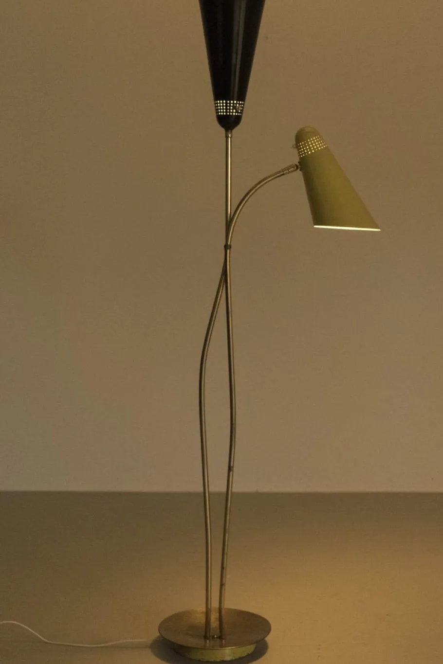 Hot Pamono Vintage Floor Lamp in Brass
