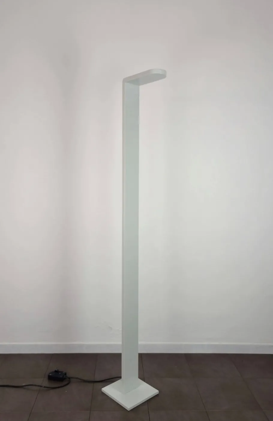 Clearance Pamono Vintage Floor Lamp in Enamelled Aluminum by Maurizio Bertoni for Castaldi Illuminazione, Italy, 1980s