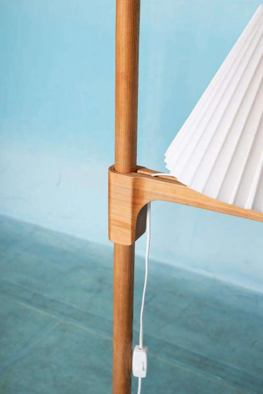 Best Pamono Vintage Floor Lamp in Pine by Carl Malmsten