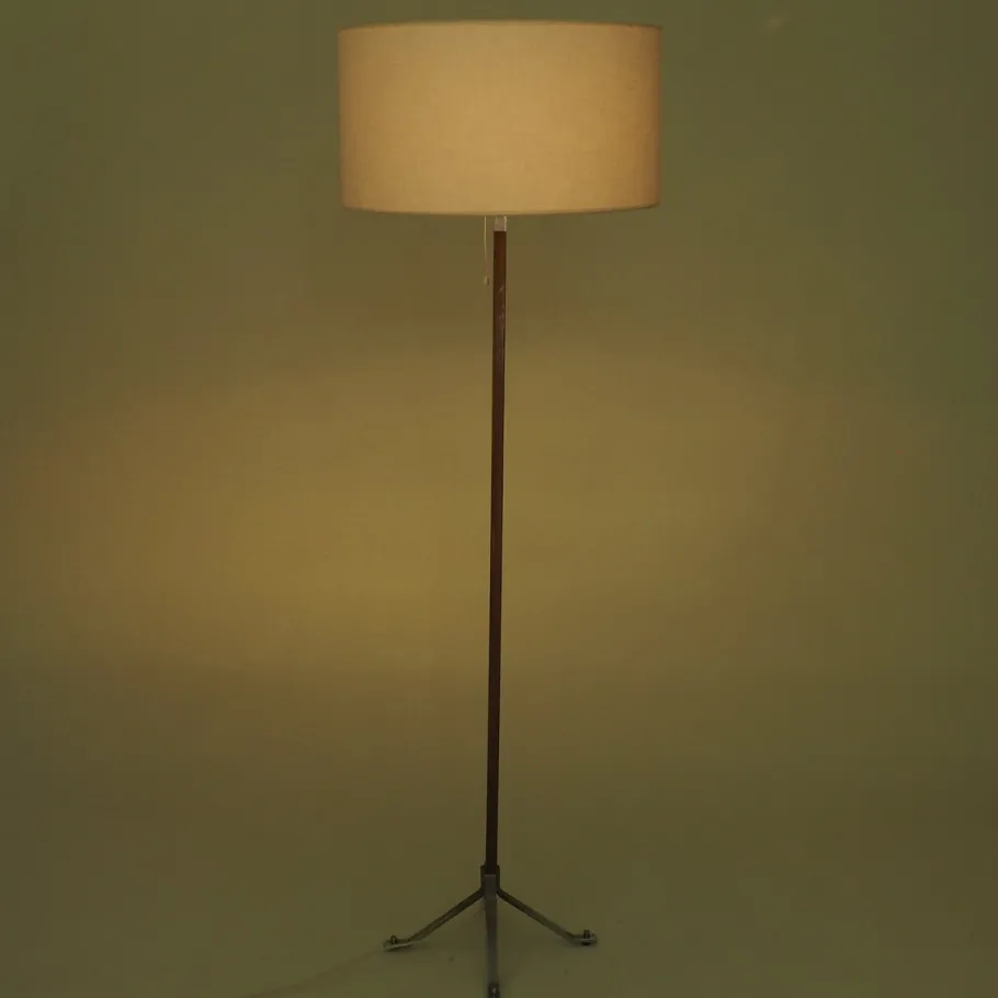 Outlet Pamono Vintage Floor Lamp in Wood, 1950s