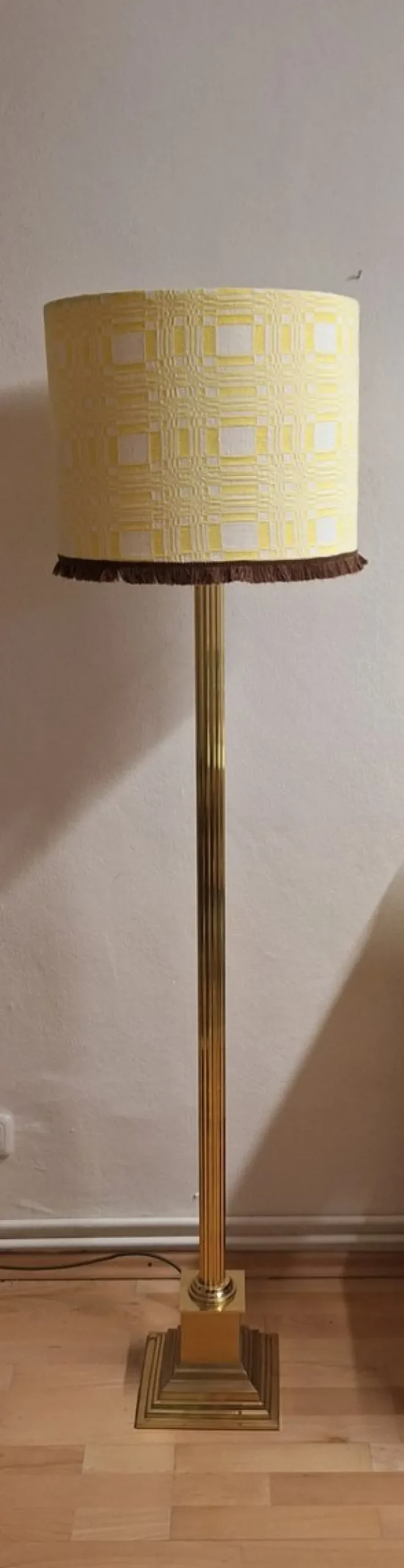 Outlet Pamono Vintage Floor Lamp with Brass Base and Handmade Fabric Shade from Lamplove, 1970s