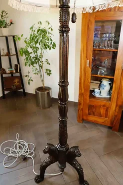 New Pamono Vintage Floor Lamp with Lion Motif, 1920s