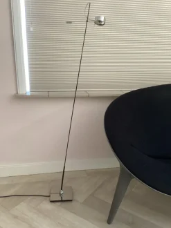 Discount Pamono Vintage Floor Lamp with Touch Dimmable 475b by Michael Rösing, 1980