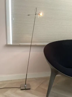 Discount Pamono Vintage Floor Lamp with Touch Dimmable 475b by Michael Rösing, 1980