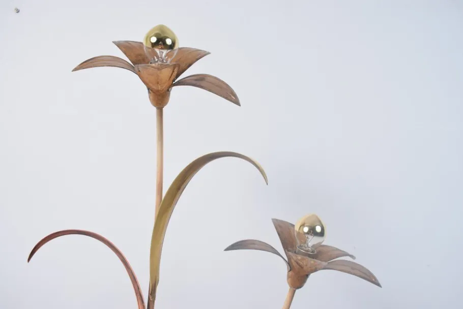 Sale Pamono Vintage Flower Floor Light, 1970s