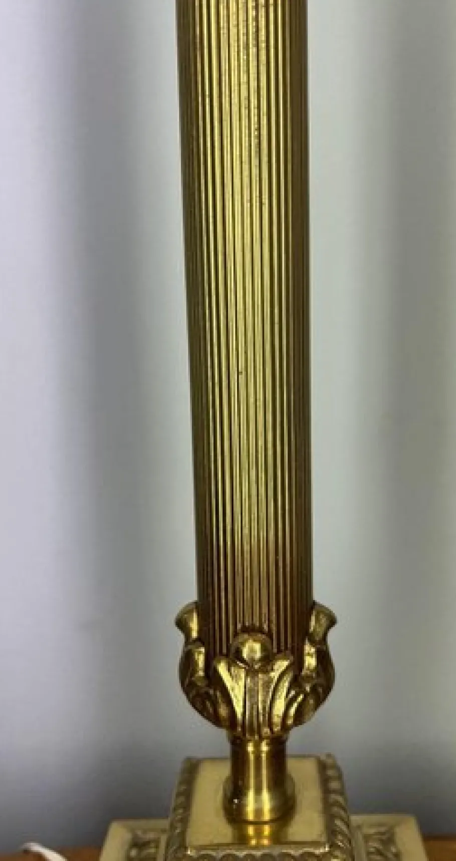 Discount Pamono Vintage French Brass Column Table Light