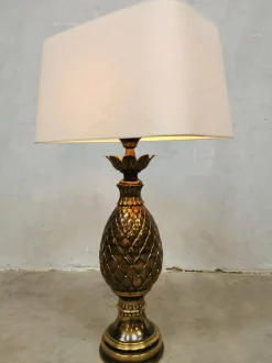 Sale Pamono Vintage French Brass Pineapple Table Lamp
