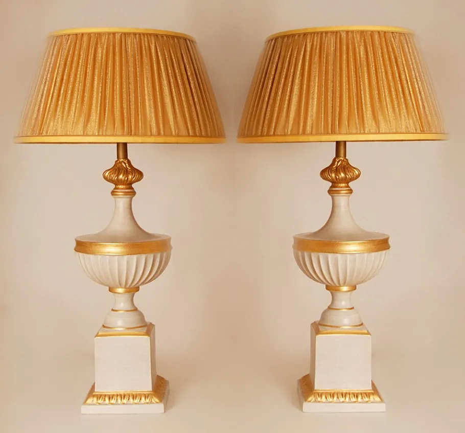 Clearance Pamono Vintage French Table Lamps in White and Gold Ceramic, 1970s, Set of 2