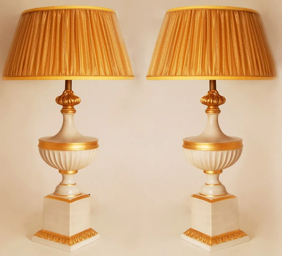 Clearance Pamono Vintage French Table Lamps in White and Gold Ceramic, 1970s, Set of 2