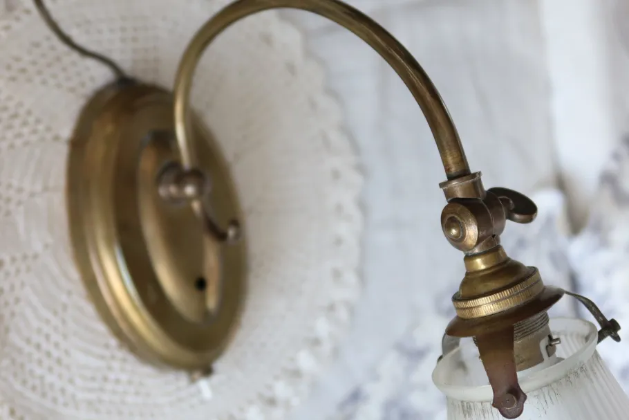 Clearance Pamono Vintage Gilt Metal Lamp with Tulip Shade, 1960s