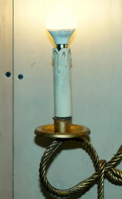 Pamono Vintage Gold Gilt Rope Twist & Tassel Three Branch Wall Light with Candle Mounts, 1960s