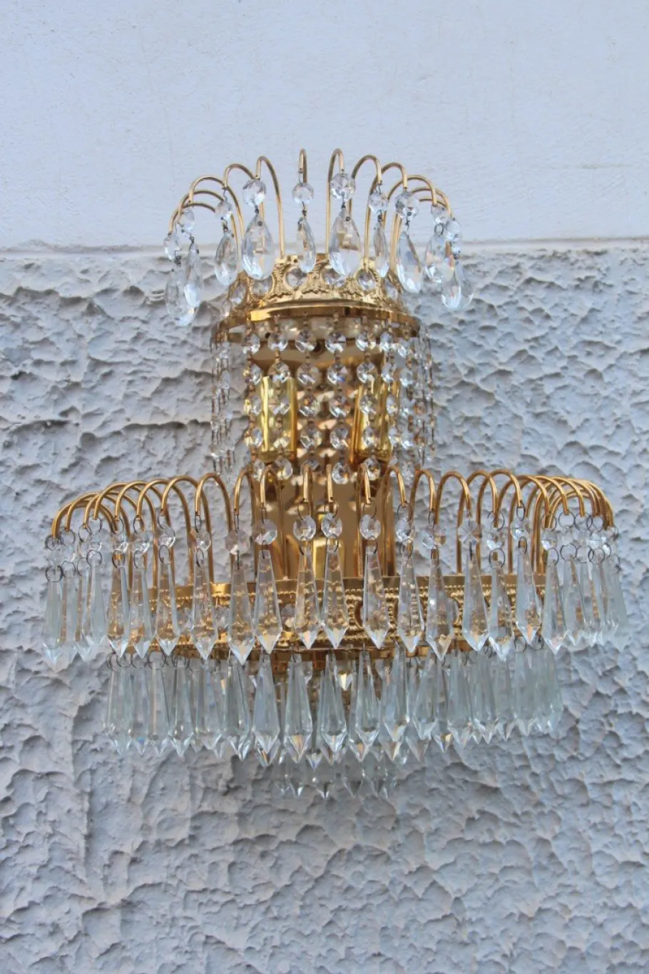 Sale Pamono Vintage Gold-Plated Swarovski Crystal Wall Lights, 1970s, Set of 6