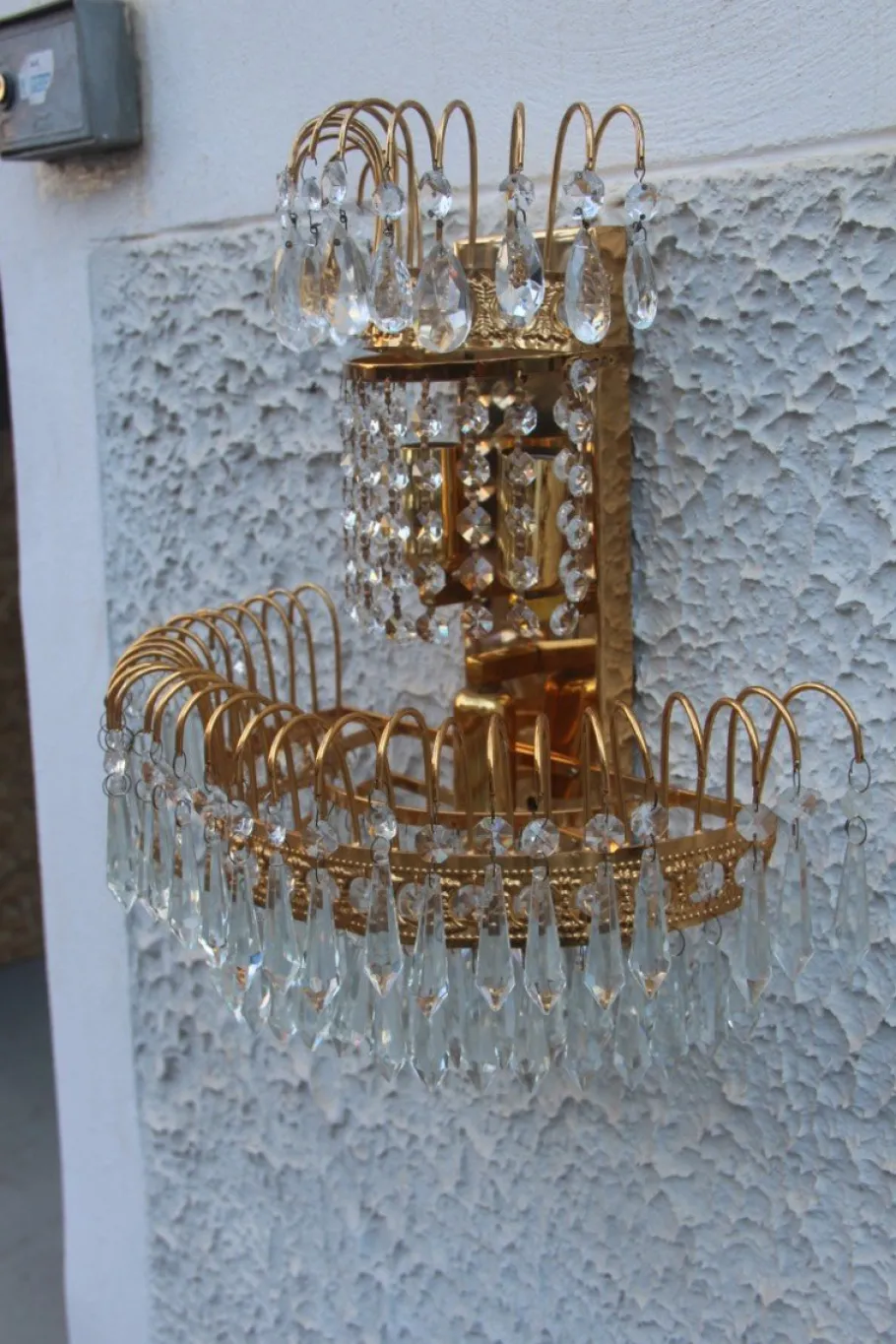 Sale Pamono Vintage Gold-Plated Swarovski Crystal Wall Lights, 1970s, Set of 6