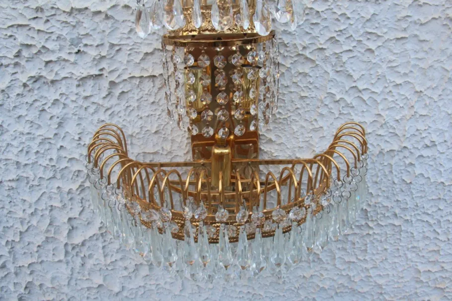 Sale Pamono Vintage Gold-Plated Swarovski Crystal Wall Lights, 1970s, Set of 6