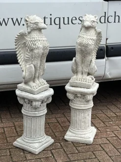 Hot Pamono Vintage Griffins on Architectural Columns, Set of 2