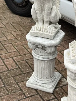 Hot Pamono Vintage Griffins on Architectural Columns, Set of 2