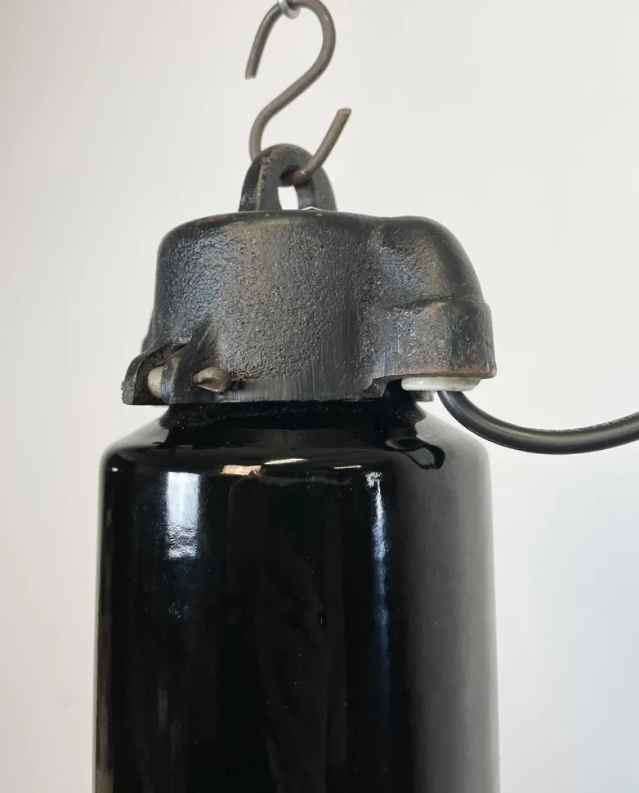 Discount Pamono Vintage Industrial Bauhaus Black Enamel Pendant Lamps from Elektrosvit, 1960s, Set of 4