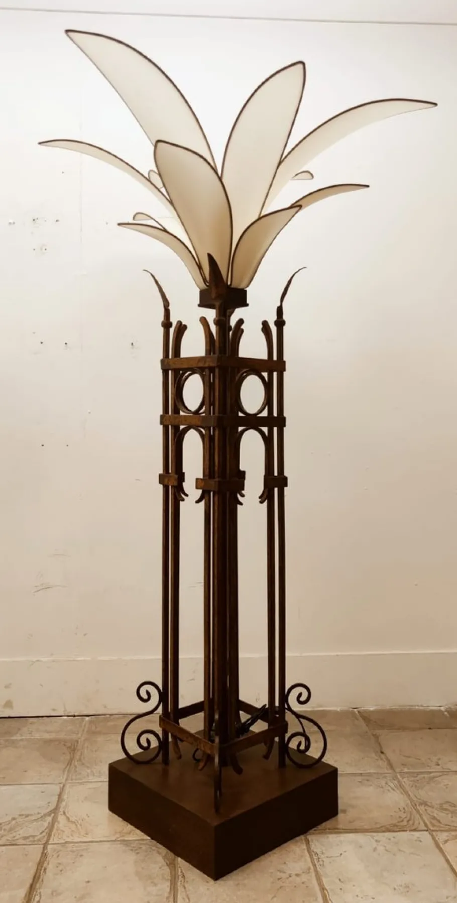 Pamono Vintage Iron Palm Tre Floor Lamp with Fabric Petals