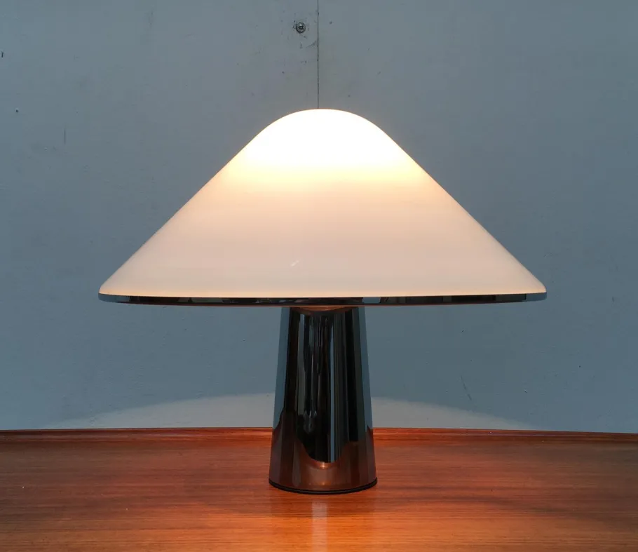 Clearance Pamono Vintage Italian 4035 Elpis Table Lamp from Guzzini
