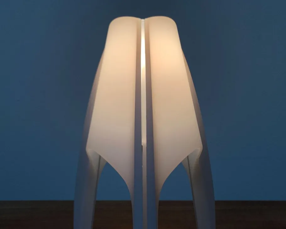 Discount Pamono Vintage Italian Arcadia Tripod Table Lamp from Martini Illuminazione